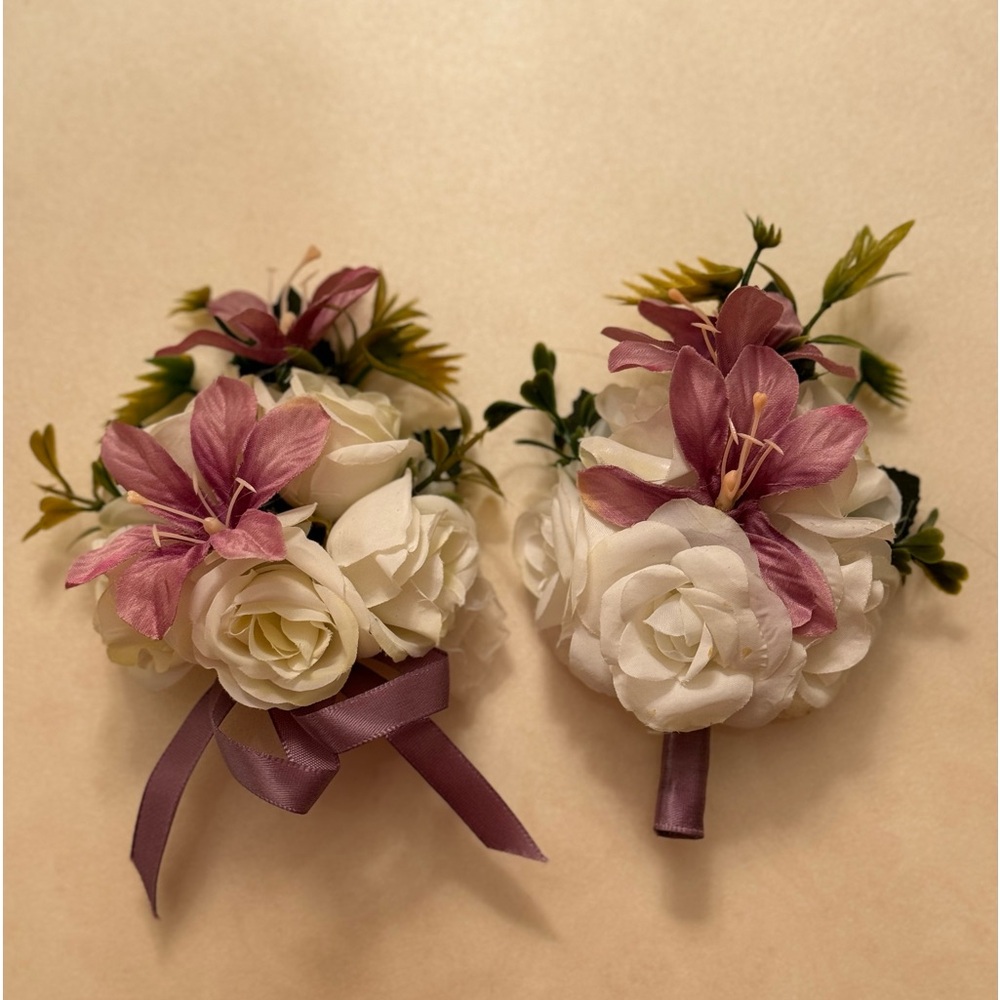 New Silk Floral Corsage and Boutonnière Set